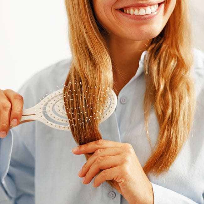 سر الحفاظ على شعر صحي : اختاري فرش الشعر بعناية